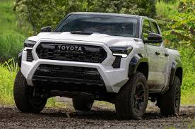 toyota tacoma hilux fortuner
