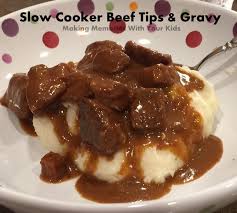 slow cooker beef tips and gravy