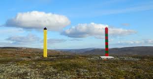 En grensejeger ved et utkikkspost speider . Grenseregimeavtalen Norge Russland 70 Ar Varanger Museum
