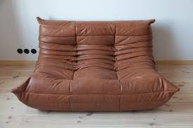 Togo vintage sofa set by michel ducaroy for ligne roset, 1970s. Vintage Kentucky Braunes Togo Ledersofa Von Michel Ducaroy Fur Ligne Roset Bei Pamono Kaufen