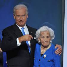 Why did neilia biden schlep her 3 children with her in her car to buy a christmas tree on 12/18/ 72 neilia ingested alcohol to ease the pain, shooed the brothers hunter and beau into her car, then put. Joe Biden S Family Tree How Tragedy Shaped The President And America S First Family