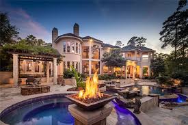 luxury homes in houston