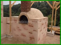 Taş fırın basit bir tanımı ile özel taşlar kullanılarak imal edilmiş fırınlar olarak nitelendirilebilir. Istanbul Tas Firin Yapim Ustasi 0532 6810340
