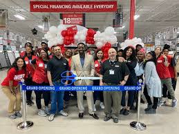 floor decor holds ribbon cutting at