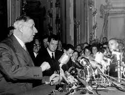 15 mai 1958 : de Gaulle sort de son... - Chronique culturelle | Facebook