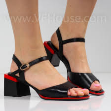 И платформа 5'5см.подходящи както за елегантни обувки на дебел ток с платформа и силиконови каишкимаксимално удобство с 14,5. Elegantni Sandali Sandali Na Tok