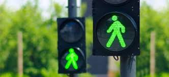 Переходи дорогу только на зеленый сигнал светофора!