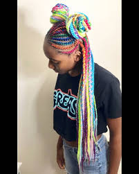 The singer, who is mostly loved by young girls because of her daring hairstyles, went for a carrot look. Rainbow Braids For Kids Novocom Top