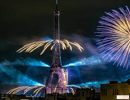 eiffel tower fireworks display