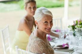 10 wedding hairstyles for women over 50