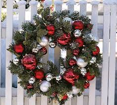 Red Silver Wreath Wreaths