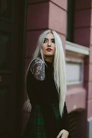 Highlights can be very fine, adding subtle color and shine to to the hair, or they can be big and bold, adding variety and contrast. Hd Wallpaper Women Model White Hair Dyed Hair Long Hair Straight Hair Wallpaper Flare