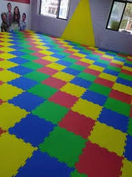 kids flooring tiles size