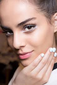 25 white eyeliner inspirations that you
