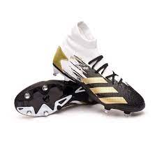 Let us present the all black adidas football boots; Chuteira Adidas Predator 20 3 Sg White Gold Metallic Core Black Futbol Emotion