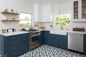 Kitchen Makeovers Under 200 Square Feet