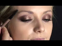 soft smokey eye makeup tutorial using