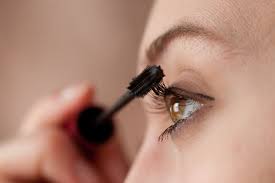 can you wear mascara to an eye exam