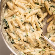 30 minute creamy en spinach pasta