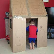 construire une cabane en carton modèles