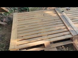 Diy Pallet Deck For The Backyard