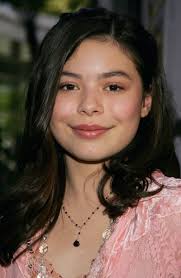 What's Miranda Cosgrove Up To Today? She's No Longer The Little Prankster  Sister From 'Drake & Josh'