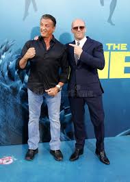 Sylvester stallone, or sly as he's commonly known as, is one of the most iconic action heroes to ever grace the big screen. Sylvester Stallone Und Jason Statham Redaktionelles Stockfotografie Bild Von Beruhmtheit Beruhmtheiten 123206172
