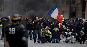 Liga francesa pospone cinco partidos más por protestas contra el Gobierno -  eleconomistaamerica.pe