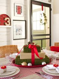 how to create a gift box centerpiece