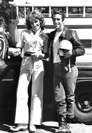 From the '70s through '80s, almost everyone was eagerly watching the daily life and adventures of the cunningham family, reminiscing about the good old days, and trying their hardest to be as cool as the fonz. Roz Kelly Wikipedia