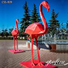 Large Metal Garden Pink Flamingo Statue
