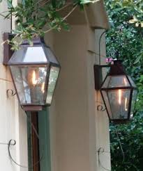 outdoor lantern lighting