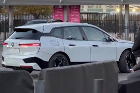 Watch This Bmw Ix Change Paint Color In