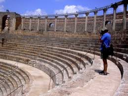 المسرح الروماني لقالمة مدينة  الحمامات المعدنية منتدى تلمسان Images?q=tbn:ANd9GcRQ9yCi7s5DmF3QLmp7JY0M1jwWksLm6s6uzyGcMaepFjoZdaC6KA