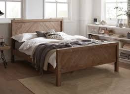 Leighton White Wash Wooden King Bed