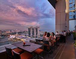 restaurants rooftop bars in singapore