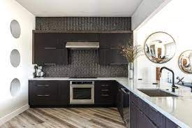 What is kitchen cabinet resurfacing? Cabinets Refacing San Diego