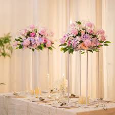 wedding centerpieces be tall or short