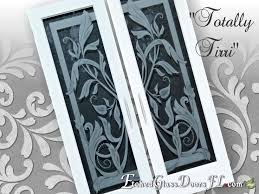 Traditional Etched Glass Design