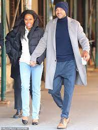 Maybe you know about jesse williams very well, but do you know how old and tall is he and what is his net worth in 2021? Jesse Williams Looks Smitten During Loved Up Shopping Trip With His Girlfriend In New York City Daily Mail Online