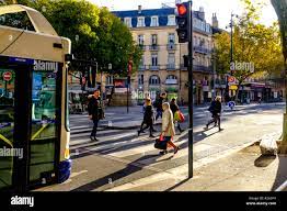 Street scene in the Boulevard de Strasbourg, Toulouse, France Stock Photo -  Alamy