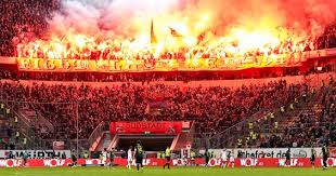 V., commonly known as simply fc köln or fc cologne in english, is a german professional football club based in. 1 Fc Koln Muss Wegen Zundelnder Fans Strafe Zahlen Koeln De