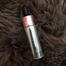 makeup revolution liquid highlighter in