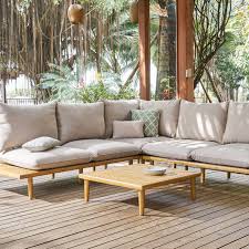 Five Pretty Outdoor Seating Ideas For