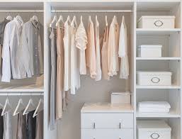 cómo organizar el armario de tu habitación