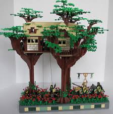Tree Building Lego Historic