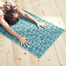 8 places to get aesthetic yoga mats in