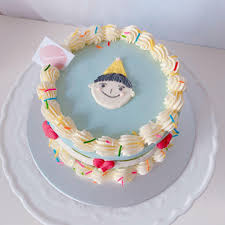 Some boys love monster as these lovely ones. Korean Minimalist Style Cake Buttercream Paint Retro Cake Mini Size Cake Boy Birthday Cake 21st Birthday Cake Birthday Present Food Drinks Baked Goods On Carousell