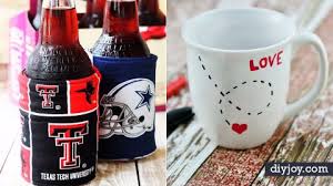 Cheap diy crafts and cute valentine gifts to give to him. 35 Diy Valentine Gift Ideas For Him