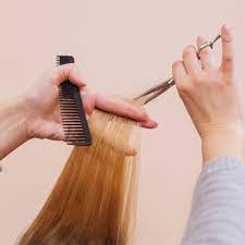 Calendrier lunaire cheveux 2023 : le meilleur moment pour se couper et se  colorer les cheveux : Femme Actuelle Le MAG